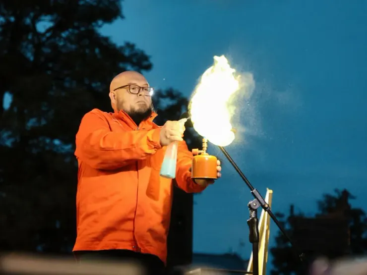 Wideo z pokazu Naukoteki